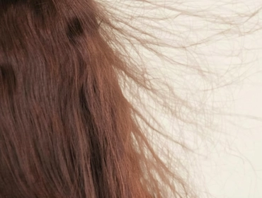 Что делать, чтобы волосы не электризовались?